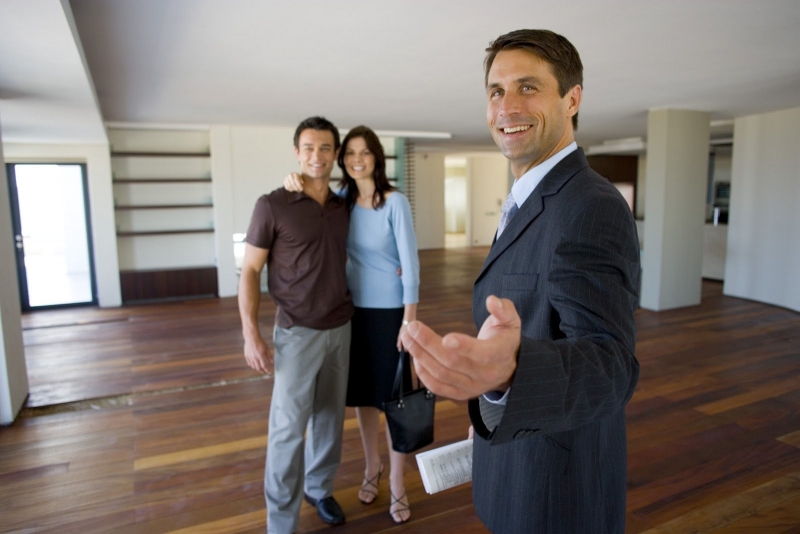 Real Estate Agent in selling a home
